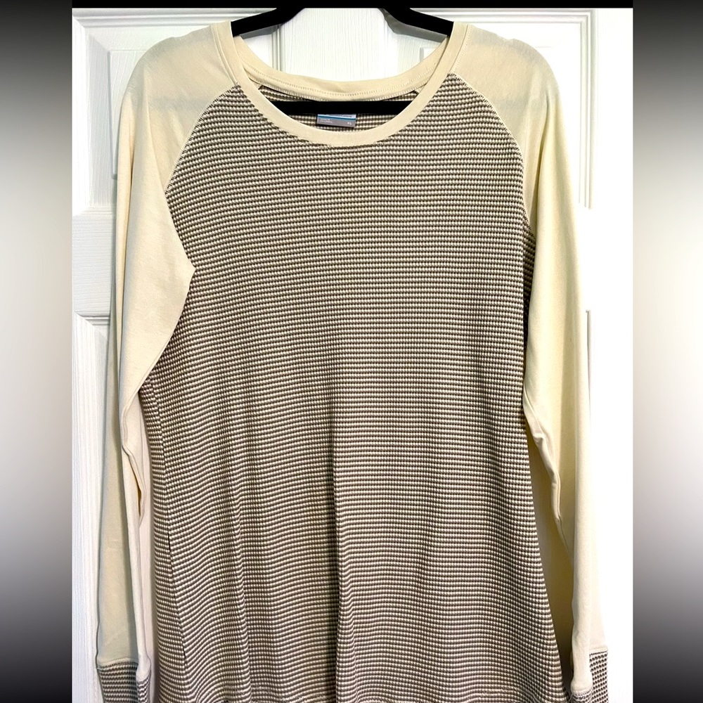 🆕Woman’s size XL Columbia long sleeve waffle thermal shirt /NWOT! cute